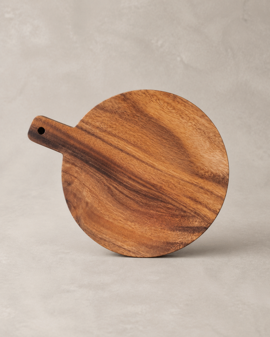 ALCOVE No. 18 small Albizia serving board on warm grey background