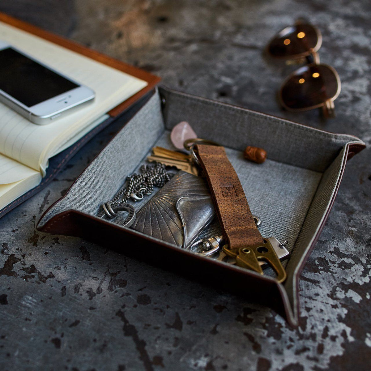 Foldable Leather Valet Tray